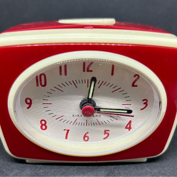 Vintage Clock - Picture 2 of 10